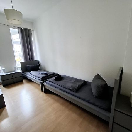 Altbauwohnung Direkt An Der Karli Mit Balkon - Netflix Inklusive Leipzig Extérieur photo