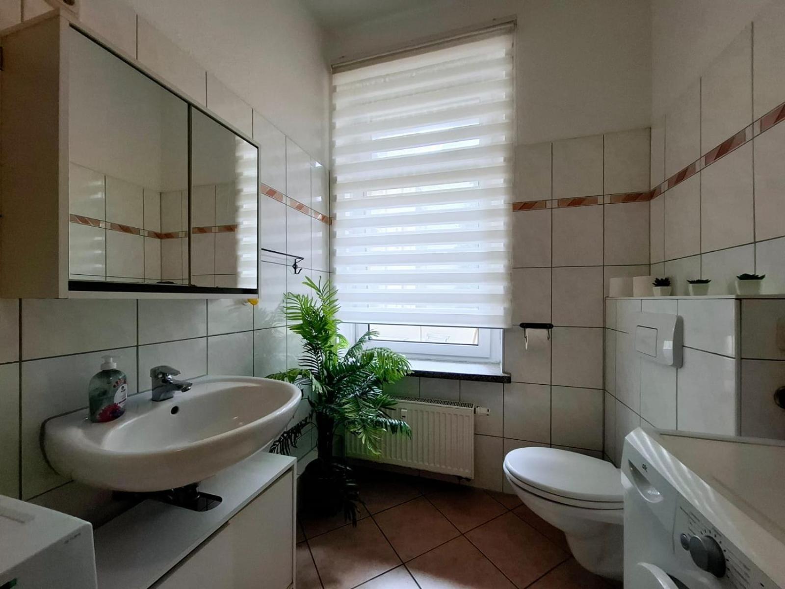 Altbauwohnung Direkt An Der Karli Mit Balkon - Netflix Inklusive Leipzig Extérieur photo