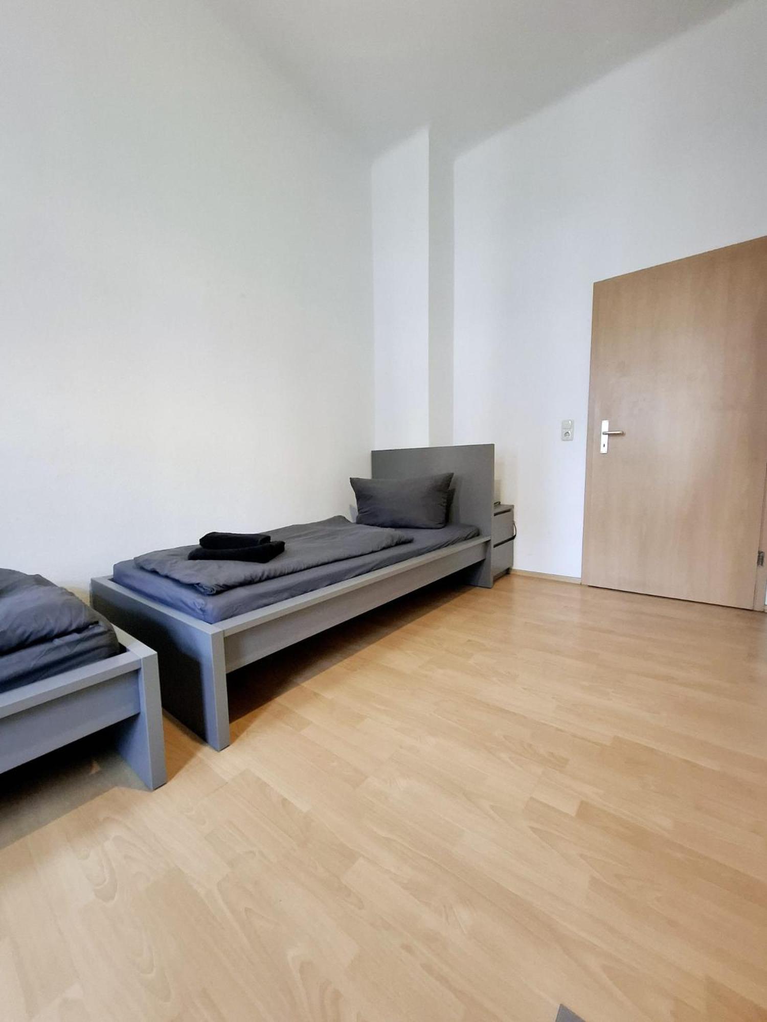 Altbauwohnung Direkt An Der Karli Mit Balkon - Netflix Inklusive Leipzig Extérieur photo
